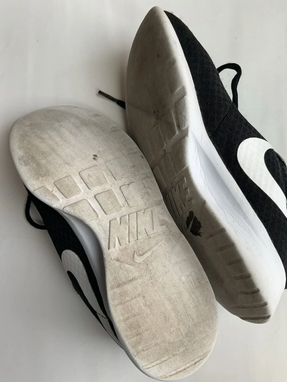 Nike Trainers - Picture 7 of 8